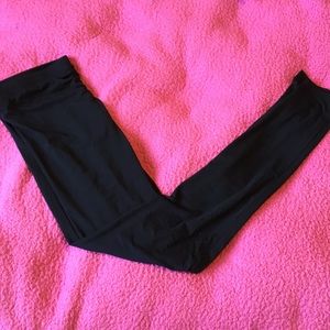 ⭐️HP⭐️ NWT 32 degree heat Leggings